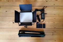 Rentals: Light Neewer 660 LED, Soft Box & Carbon fiber Tripod Rollei