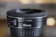 Sell: Canon 40mm lens good as new