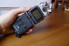 Rentals: Zoom H5 audio recorder - daily rate
