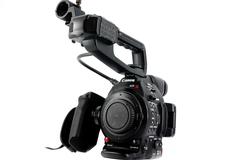 Sell: Canon C100mkii (with lens)
