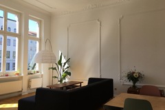 Studio/Spaces: Berliner Altbau with balconies