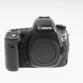 Rentals: Canon EOS 5D Mark IV mit C-LOG + 2 Akkus und 256GB SD-Karte