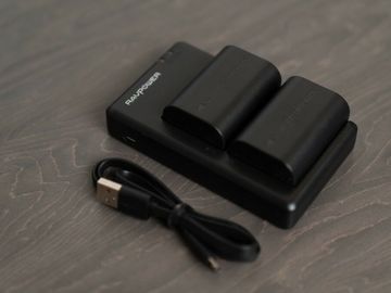Rentals: RAVPower LP-E6 Battery 2-Pack with a Double Charger