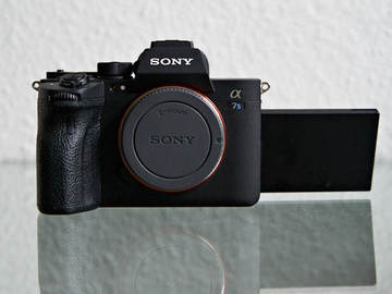 Rentals: Sony A7s III (body only) 
