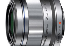 Rentals: Olympus 45 mm f1.8 + UV Filter + Lens hood