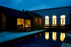 Studio/Spaces: Anwesen im Weinviertel, Kultursalon/Wohnhaus mit Pool, Garten