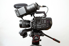 Rentals: Sony PXW-FS7 II Kit **Ready to shoot**