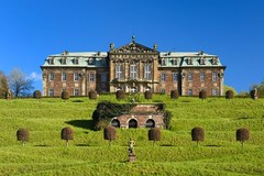Studio/Spaces:  Baroque Castle surrounded by a marvellous garden 