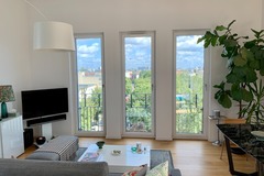 Studio/Spaces: Schöneberg modern penthouse with uninterrupted, dramatic views 