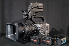 Rentals: Sony FX6 // Body + 28-135 Objektiv // Akkus und Karten