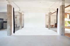 Studio/Spaces: LUX&ASA Studio with Infinity Cove for Photography, Film & Meeting