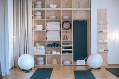 Studio/Spaces: Lichtdurchflutetes Pilates und Yoga Studio