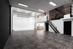 Studio/Spaces: Clean minimalistic creative space for events and pop-ups