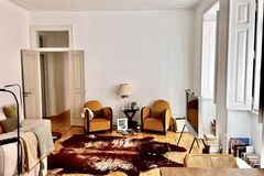 Studio/Spaces: Lisbon Bright apartment in pleasant and spacious neighborhood 