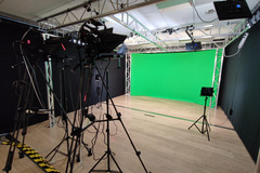 Studio/Spaces: Studio de Tournage Polyvalent | Fond Vert, Interviews, Clips Vidé
