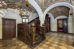 Studio/Spaces: Large Historic Palace 1 1/2 Hours from Berlin
