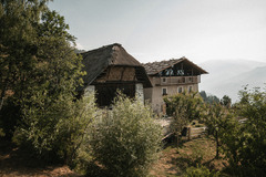 Studio/Spaces: Felder Alpin - 11th century modernized farmhouse